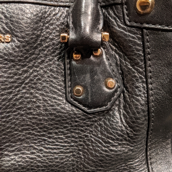 Authentic Michael Kors purse - Picture 4 of 9